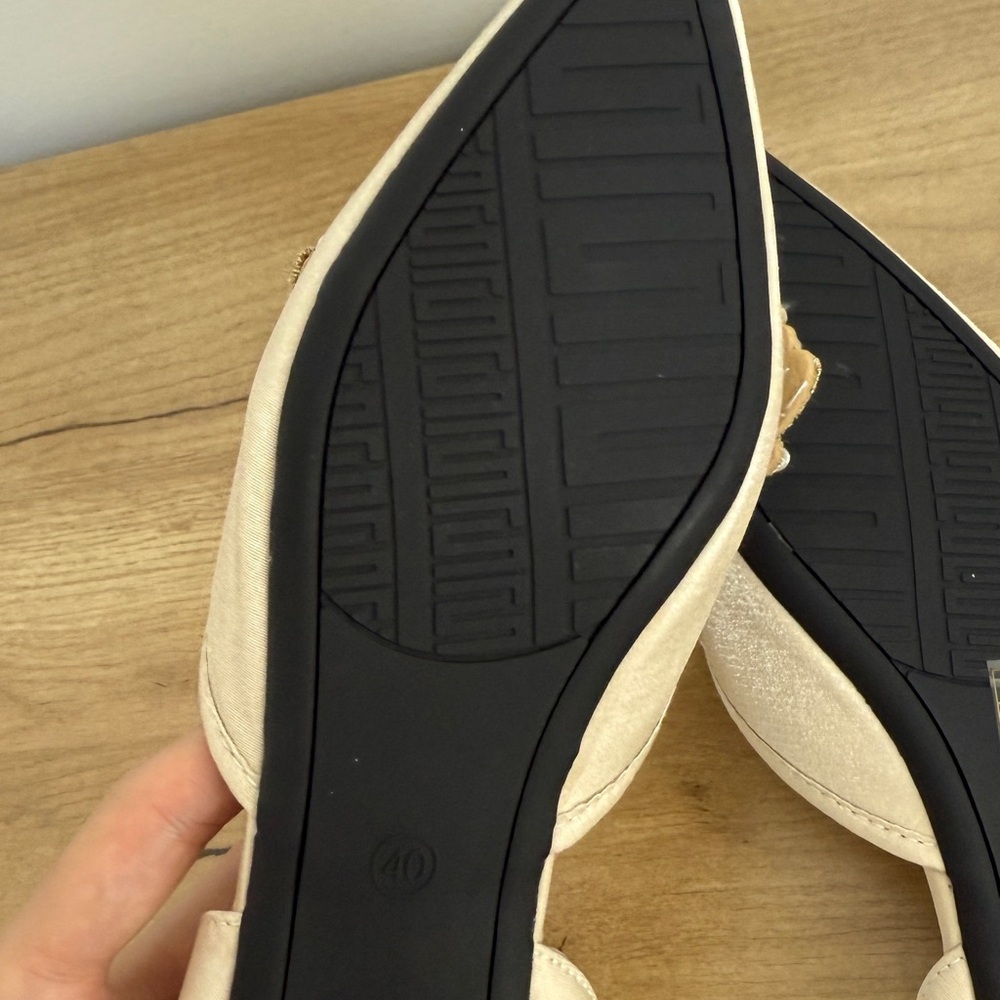 Elegant Cream Women's Shoes
